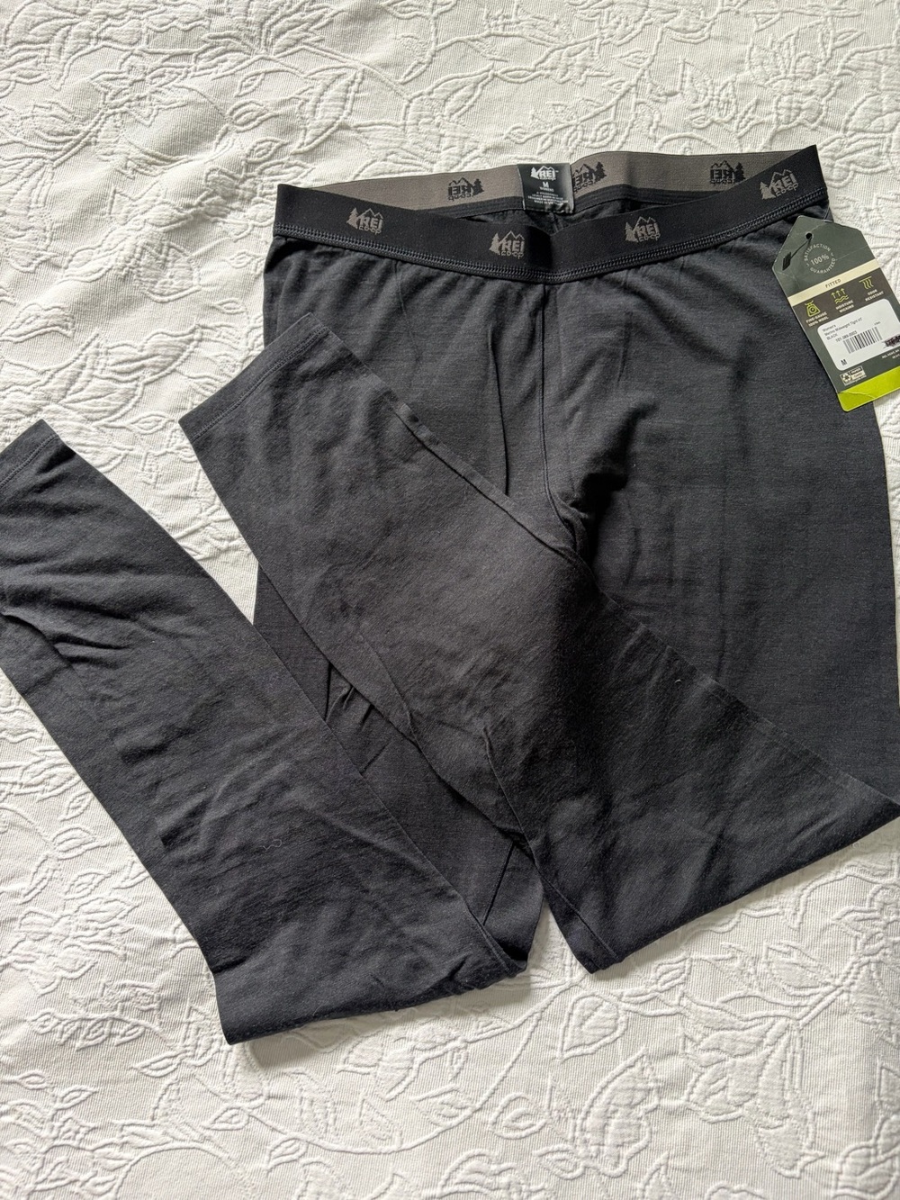 Women’s REI medium new Black Base Layer Pants merino wool